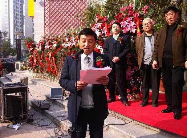 ���Ϲ�ѧ�黭Ժ��֣�ݽ���