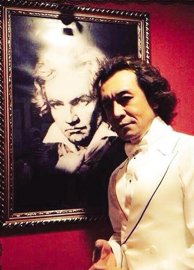 ײ������ӽ�뱴����ͻ�Ф�����ƶȾ���