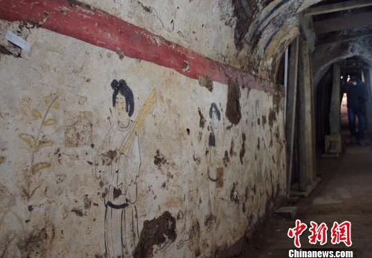 ���������ƴ���Ĺ ���ƴ��������ɽˮ�ڻ�