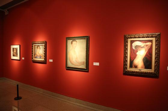 �й������ݺ�չ��̨����ͼ��