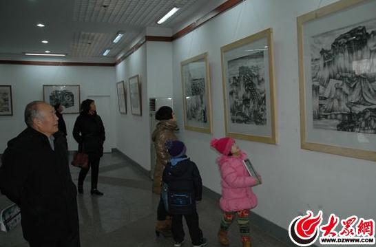 �췫�й�����Ʒչɽ�����տ�չ