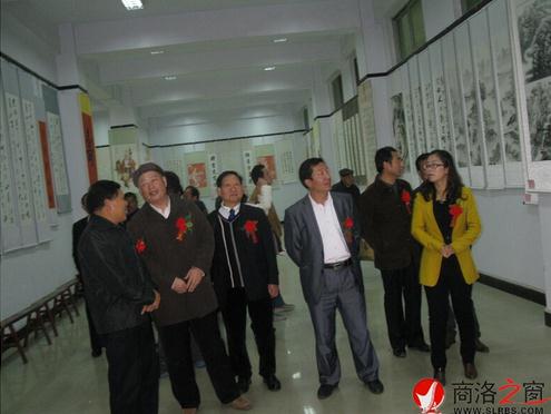 ��������ٰ����¼��黭����Ʒչ