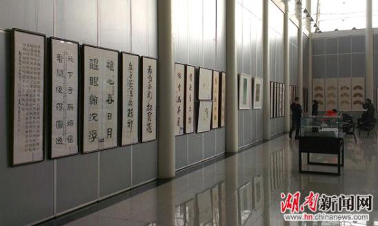 �����׽������黭����չչ��168���黭��Ʒ