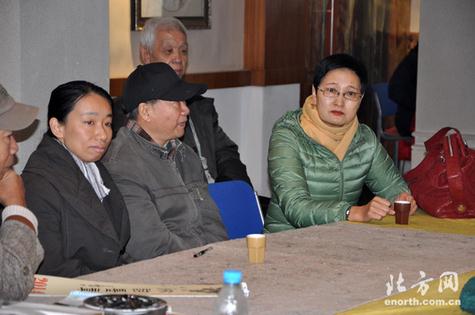 ʮ��λ���Ů�黭��Я�ְ�չ