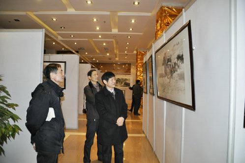 �·�ɽ���⾰���������������⻭չɽ��������Ļ