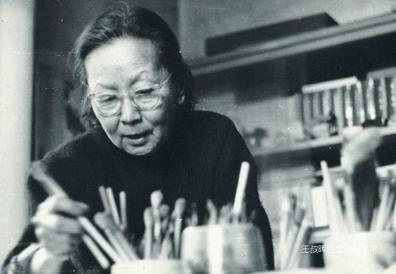 著名女画家王叔晖的《红楼梦系列工笔人物画》