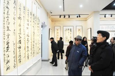 ��־�ߡ��������黭չ�������ݿ�Ļ