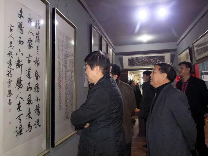 �ַ������Խ�桤�������黭��Ʒչ��ԥ���������ݿ�չ 