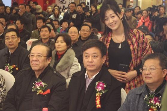 ���ſ��񡪡��̴������������黭����չ�ھ���Ļ