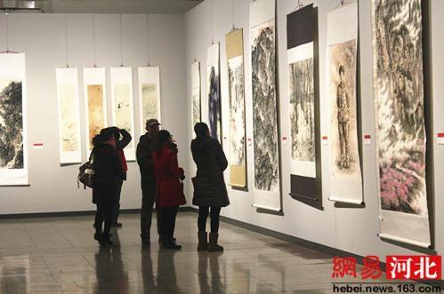 �ӱ�ʡ��ʮһ�조����Ⱥ�ǽ����黭��Ӱ��Ʒչ��Ļ