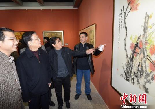 ��������˿��֮·����չչ����70����������