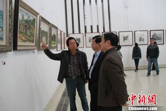 ���ϡ����������ĳǾٰ���һ�����黭����չ