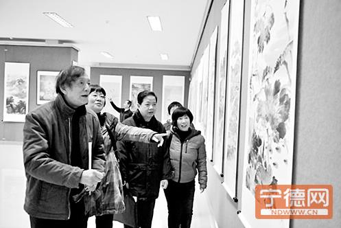 �����黭Ժ��ʦ��Ʒչ�����������ݾ���