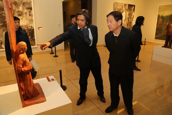 ����פ��ʹ���ھ��ι�ʮ����ȫ����չ����Ʒչ