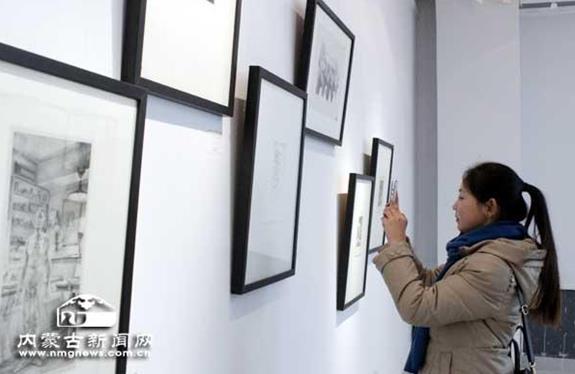 98������滭�����ɹź��ͺ���չ��