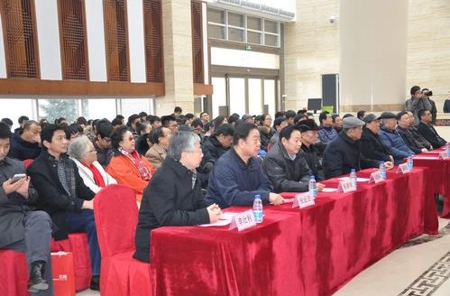 �й���ͳ��ѵ�鷨չ���Ͽ�Ļ