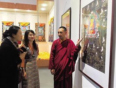 �ƿ���ʦϣ�Ȳ���չ������Ļ չ����Ʒ48��