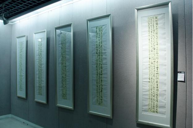“书香校园”麻天阔书法新作笔墨实验展在亮宝楼隆重开幕