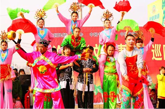 沧县文广新局 “文化惠农”舞动“书香沧县”