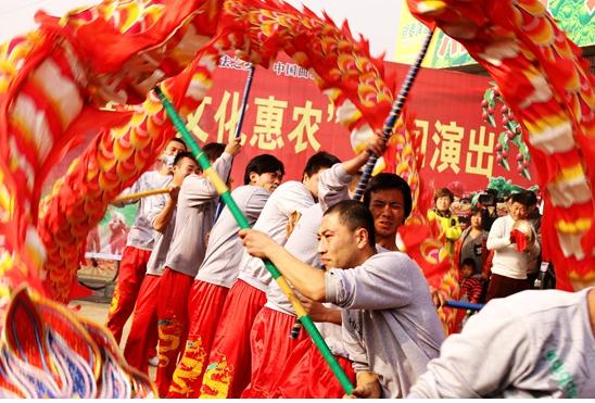 沧县文广新局 “文化惠农”舞动“书香沧县”