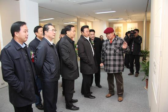 ���շ����黭��Ӱ��Ʒչ�ںϷ���Ļ