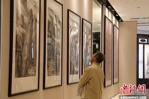 ���ݶ�ϣԴ������2014ӭ������չ��Ļ