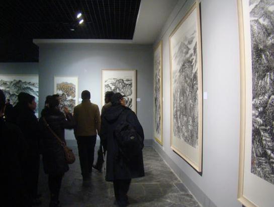 �Ų����ɽ �������й�����Ʒչ����ʡ����Ժ��Ļ