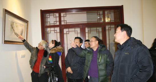 ɽ�����ݾٰ�ӭ��һ���黭��Ʒչ