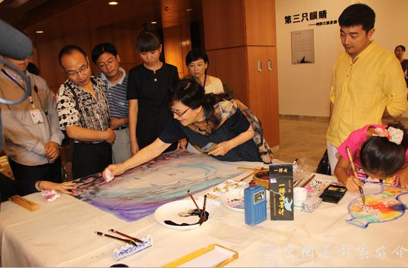 �й�.���������ٶ�������Բ����Ļ