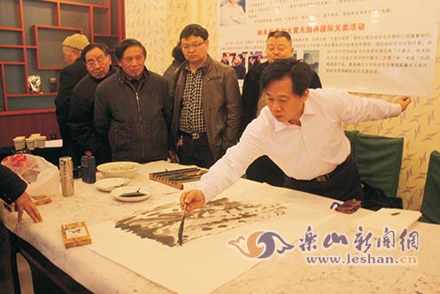 �����������ڶ�ü�ٰ��й������ֻ�