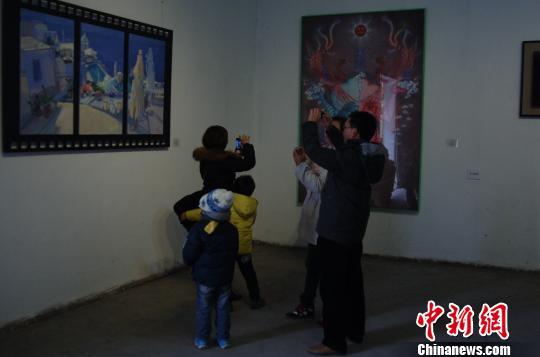 ����Ȫ�ݵ�������չչʾ����һ��γ�ȡ�