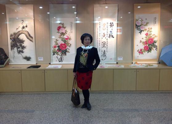 陳麗富七十水墨彩繪錦集特展台灣高雄展出