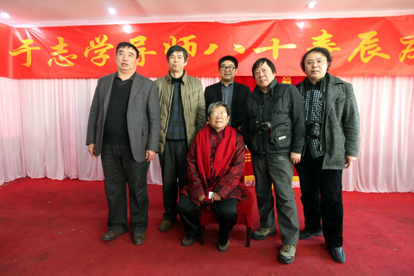 于志学老师与冰雪画派黄埔一期合影
