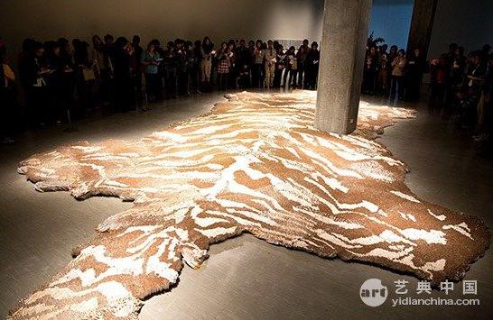 ����ع�չ������̨������������