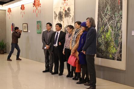 �ڰ˽��й�.������������Ʒ���������ɹ�չ�ھ���Ļ