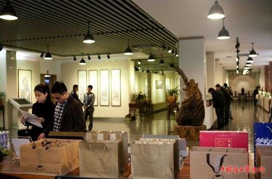 ˮī�ľ�•������ɽˮ����Ʒչ����Ȫ�ݿ�չ