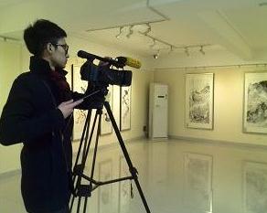 �λ������󵱴�����ˮī��������չ�����Ļ