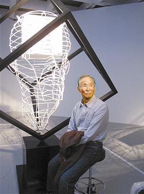 雕刻家朱铭个展香港开幕 展现30年创作轨迹(图)