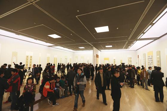 ��������Ԫ�ż�