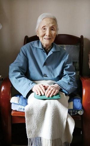 �ϼ���������ë��һ���ͻ� ����