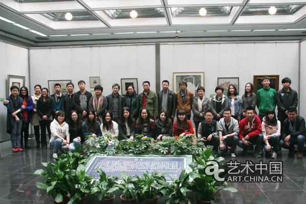 �׶�ʦ����Ժ2011���й���ϵ�滭��Ʒչ��Ļ