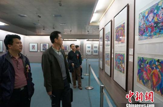 贵州农民画展在广西桂林市博物馆开展