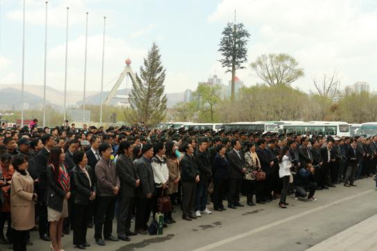 青海玉树举办灾后重建美术书法摄影展