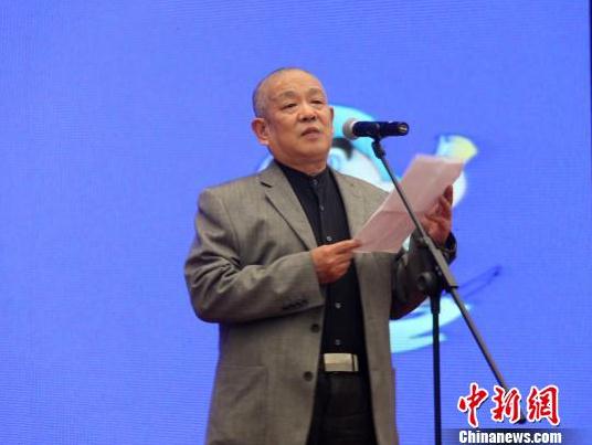 ɽ���Ĳ����״���������˫��չ ��չ��ǧ���黭��Ʒ