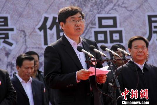 �������й����Ҿ�Ʒ���ɽ�� ���Ľ��й����ڿ�Ļ