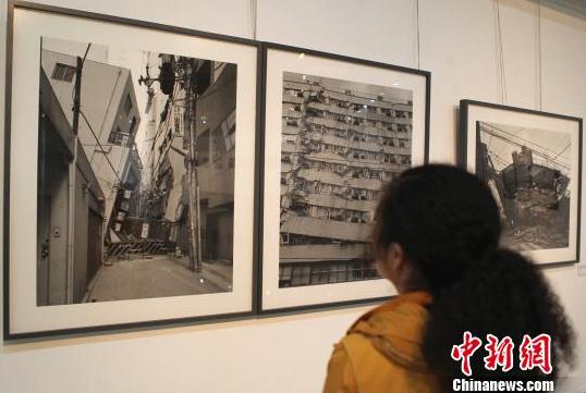 �Ĵ�����ѧԺ�ٰ��ձ��ִ�д��չ