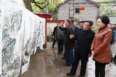 �Ĵ���üɽ�оٰ������黭��Ʒչ