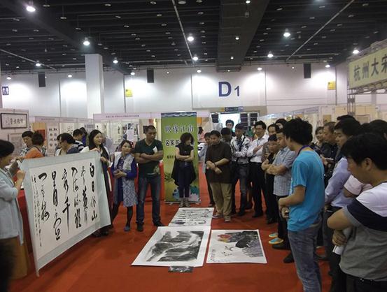 ӳ����---�й������黭������Ʒ��չ�����ڿ�Ļ