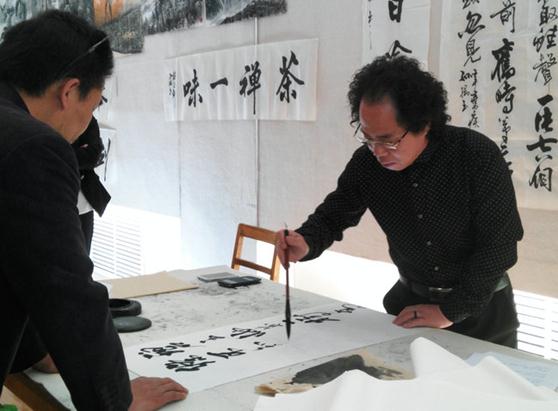 �����黭�������黭��Ʒ���˽���չ�ڸ��ඨ������