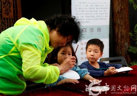 “小博物馆传递大文化”——93号院博物馆举办非遗体验活动